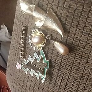 Christmas  tree flower pin regular  pin